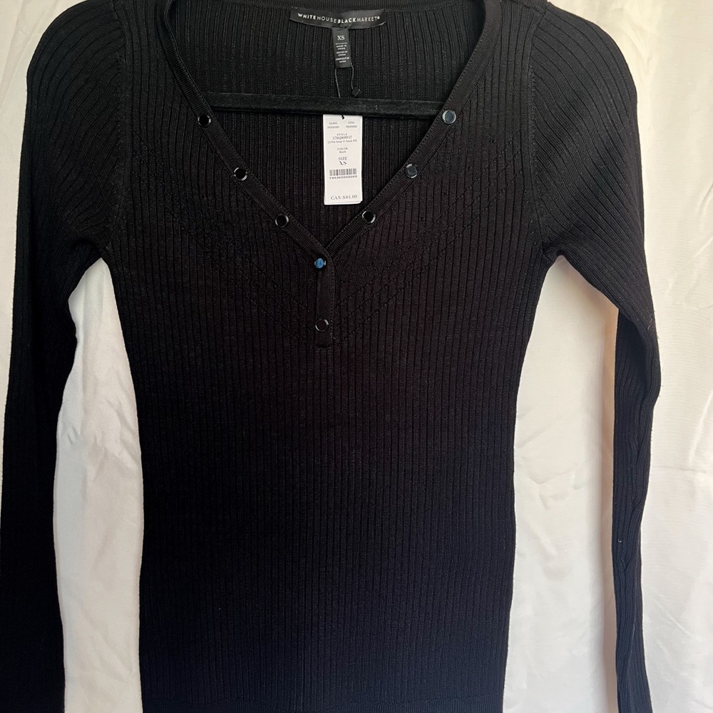 White House Black Market Charcoal Ribbed Top